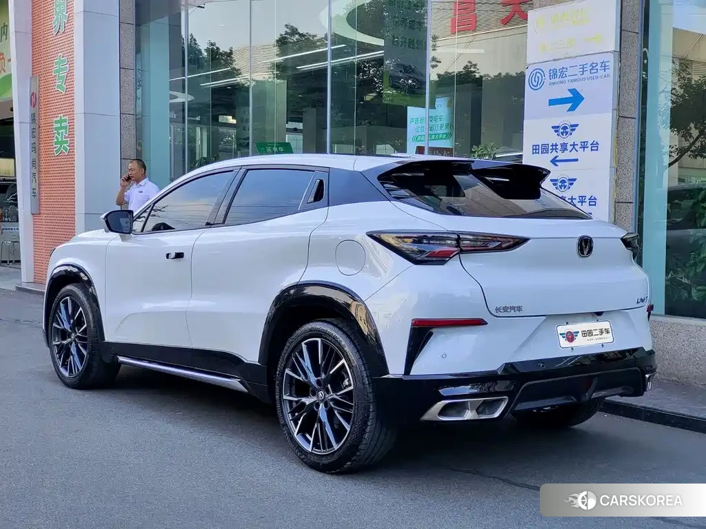 Chang'an UNI-T 2023 Белый из Китая, фото 5