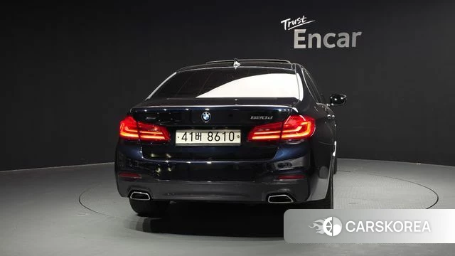 BMW 5 Series (G30) id 4286132 из Кореи 33