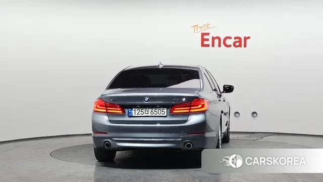 BMW 5 Series (G30) id 3616953 из Кореи 14