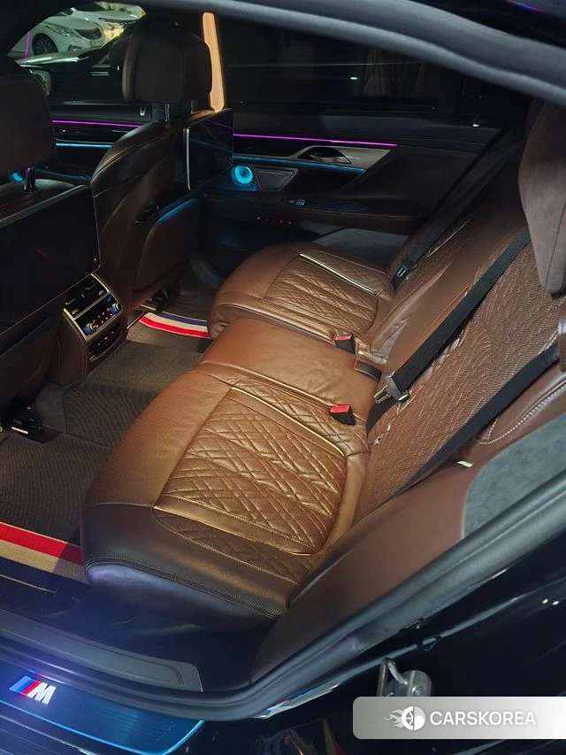 BMW 7 Series (G11) id 3824869 из Кореи 12