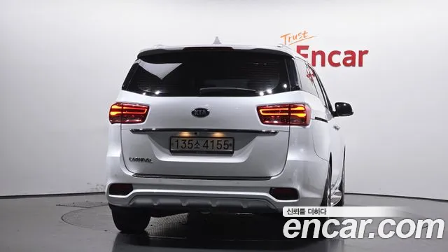 Kia The New Carnival id 2462880 из Кореи 14