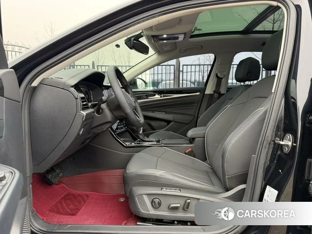 Volkswagen Passat id 4257858 из Китая 34
