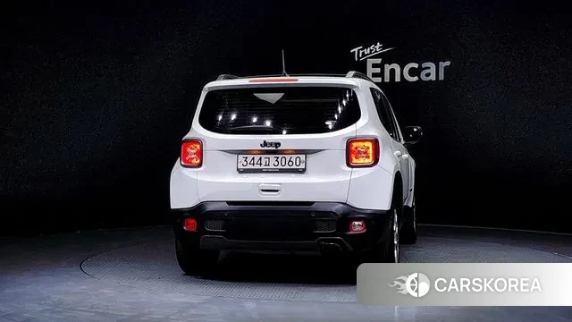 Jeep Renegade id 3024183 из Кореи 14