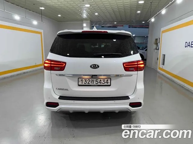 Kia The New Carnival id 2936764 из Кореи 14