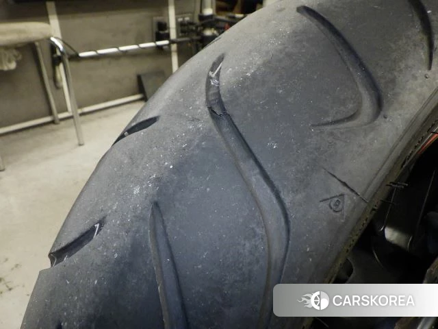 Проданный Honda CBR400R id 3997133 из Японии, фото 18