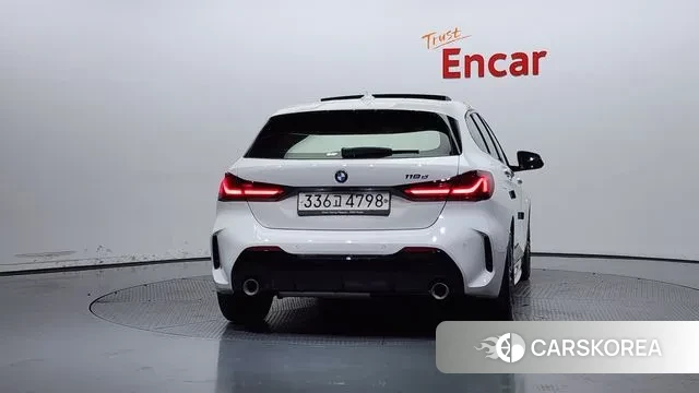 BMW 1 Series (F40) id 3049547 из Кореи 14