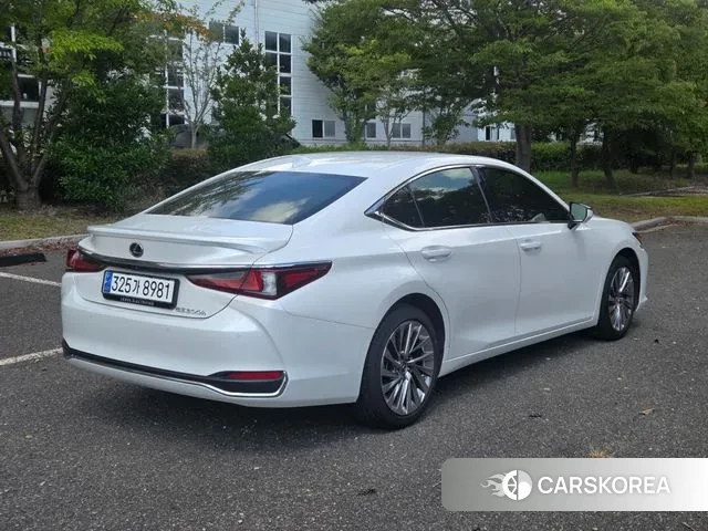 Lexus ES300h 7th generation id 3109749 из Кореи 14