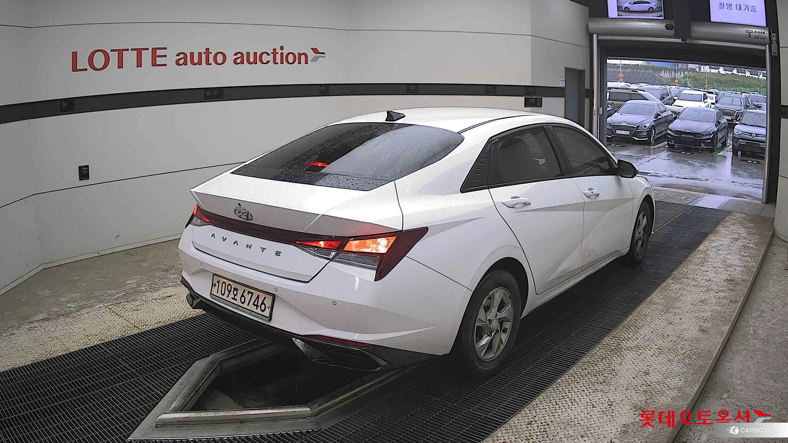 Hyundai Avante id 4352349 из Кореи 32
