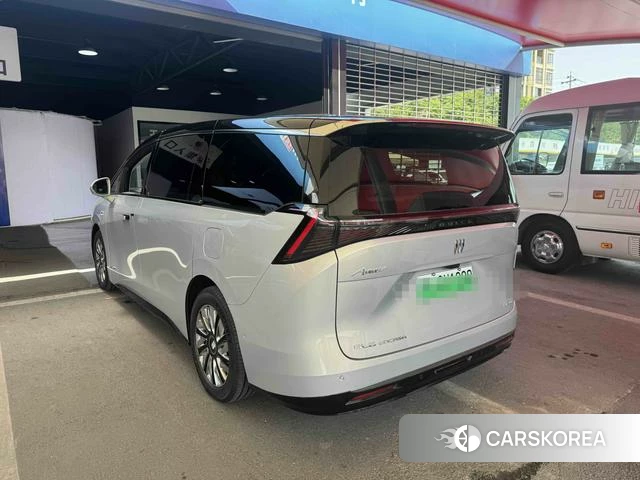 Buick Zhijing Family 2026 Серебристо-серый из Китая, фото 4