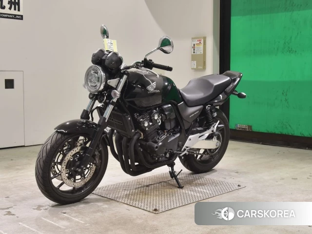 Проданный Honda CB400SF 2019 из Японии, фото 3