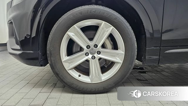 Audi Q8 (4M) id 4683897 из Кореи 28