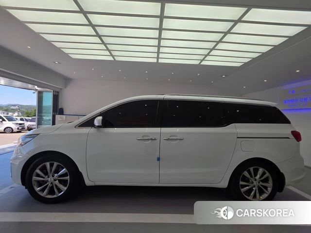 Kia The New Carnival id 4384022 из Кореи 14