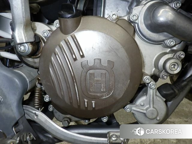 Engine photo