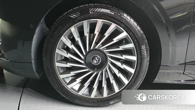Hyundai Grandeur (GN7) id 4898669 из Кореи 25