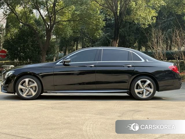 Mercedes-Benz E-class 2019 Черный из Китая, фото 4