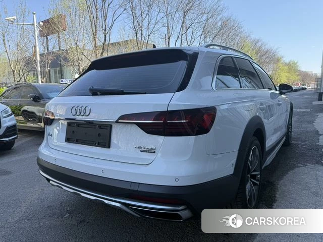 Audi A4 (import) 2021 Белый из Китая, фото 4