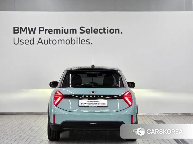 Mini Cooper S 4th Generation 2024 Небесно-голубой из Кореи, фото 5