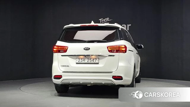 Kia The New Carnival id 4708685 из Кореи 28