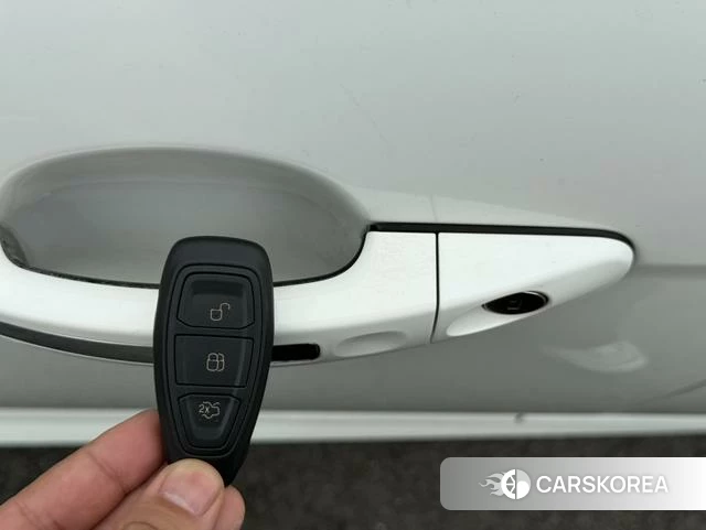 Ford Fox id 4213456 из Китая 29