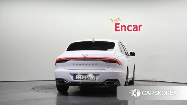 Hyundai The New Grandeur IG Hybrid id 4745099 из Кореи 26