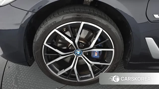 BMW 5 Series (G30) id 3373200 из Кореи 14