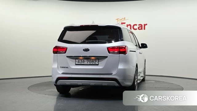 Kia All New Carnival id 4596387 из Кореи 31
