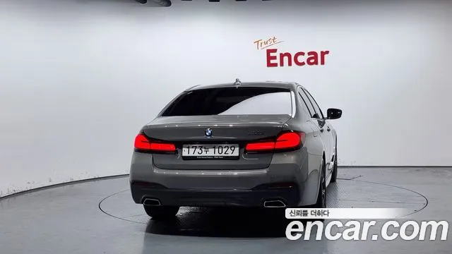 BMW 5 Series (G30) id 2838472 из Кореи 14