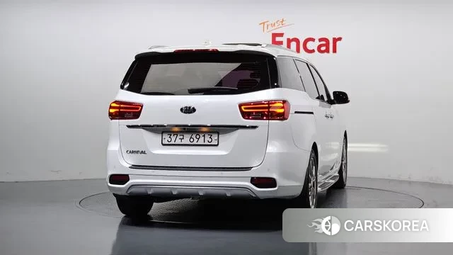 Kia The New Carnival id 2977115 из Кореи 14