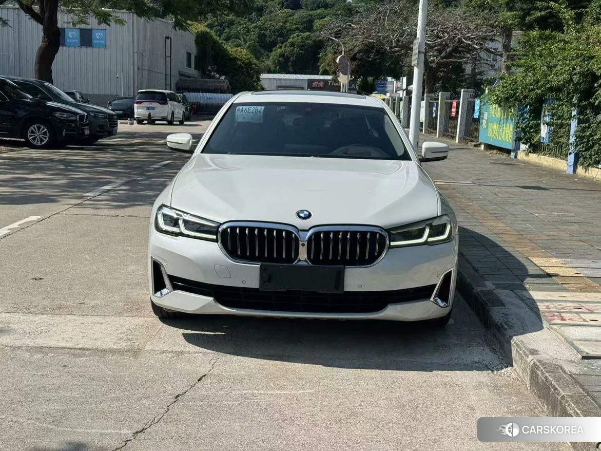 BMW 5 series 2021 Белый из Китая, фото 4