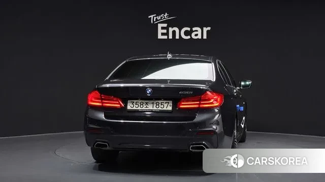 BMW 5 Series (G30) id 3368055 из Кореи 14