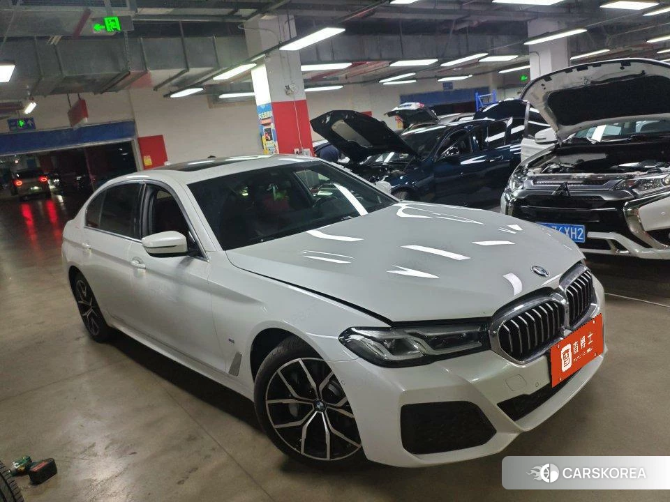 BMW 5 series 2021 Белый из Китая, фото 4