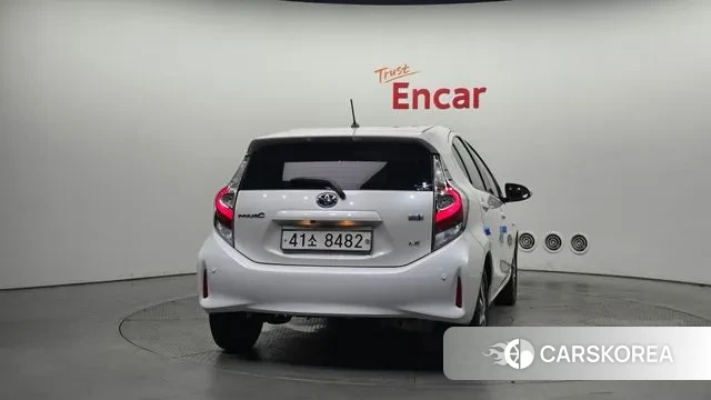 Toyota Prius C id 3039305 из Кореи 14