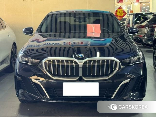 BMW 5 series 2025 Черный из Китая, фото 5