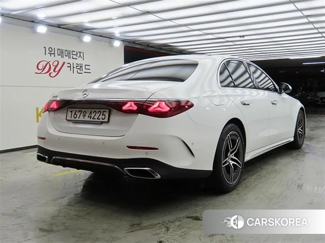 Mercedes-Benz E-Class W214 id 4607359 из Кореи 14