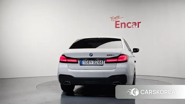 BMW 5 Series (G30) id 3417332 из Кореи 14