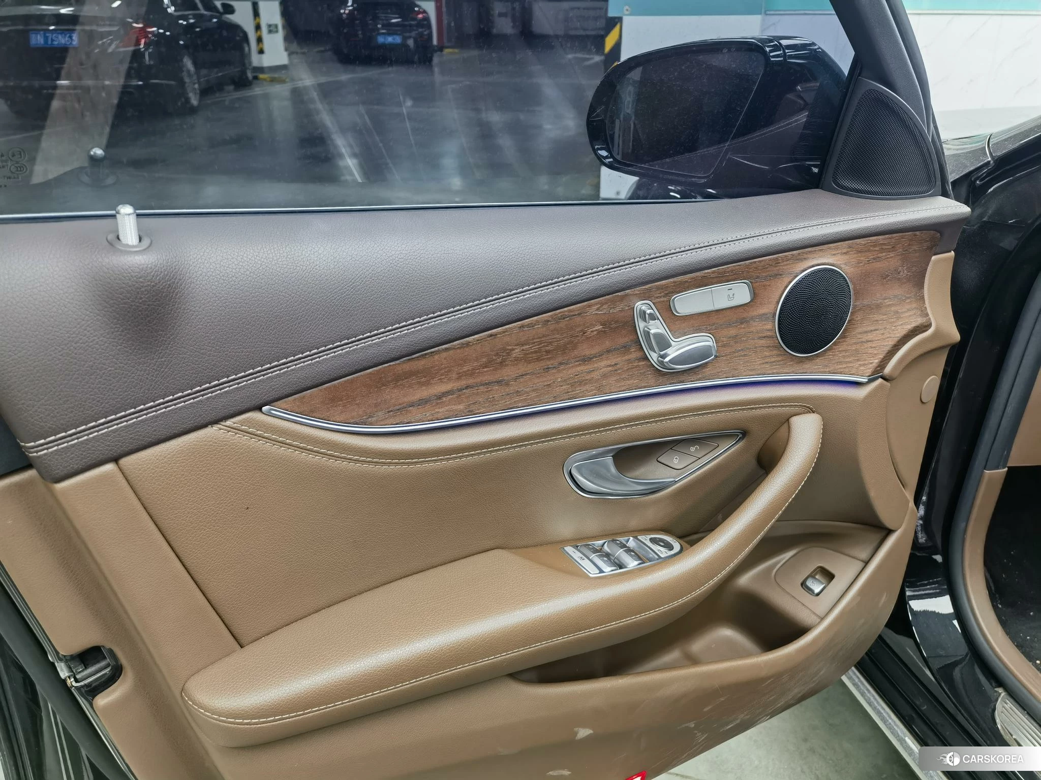 Mercedes-Benz E-class id 4461805 из Китая 8