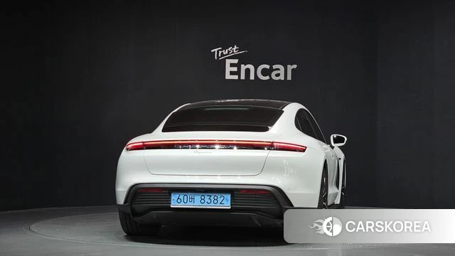 Porsche Taycan id 3941146 из Кореи 14