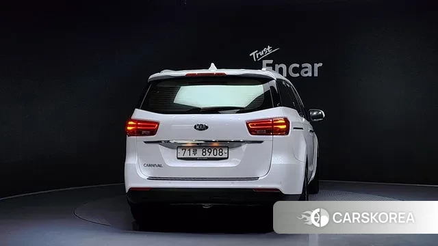 Kia The New Carnival id 3504935 из Кореи 14