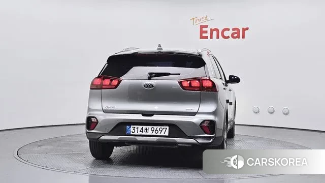 Kia The New Niro id 3567353 из Кореи 14