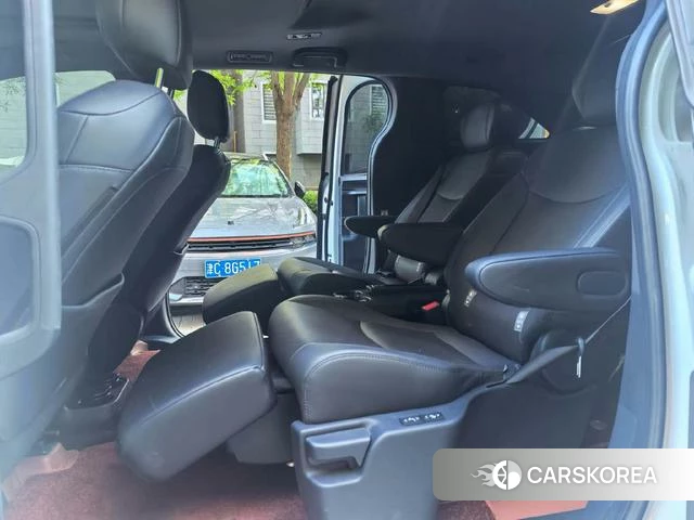 Toyota Saina 2025 Белый из Китая, фото 4