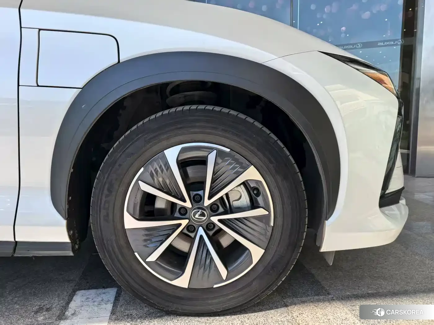 Lexus RZ 2023 Белый из Китая, фото 4