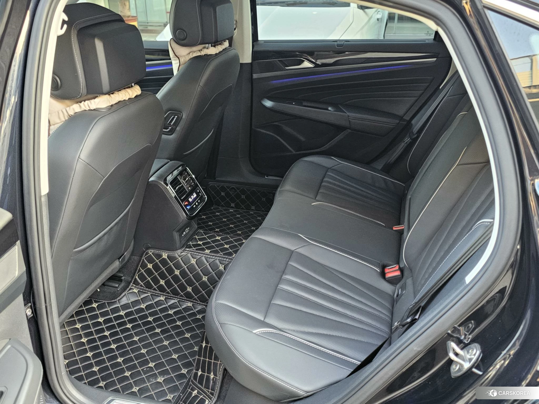 Volkswagen Passat id 4440476 из Китая 16