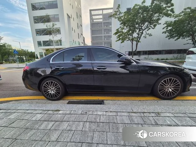 Mercedes-Benz C-Class W206 2024 Черный из Кореи, фото 4