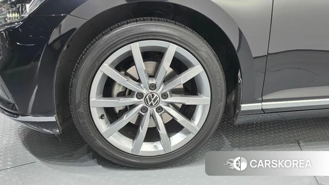 Volkswagen Passat GT (B8) id 3852366 из Кореи 14