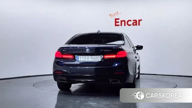 BMW 5 Series (G30) id 3357117 из Кореи 14