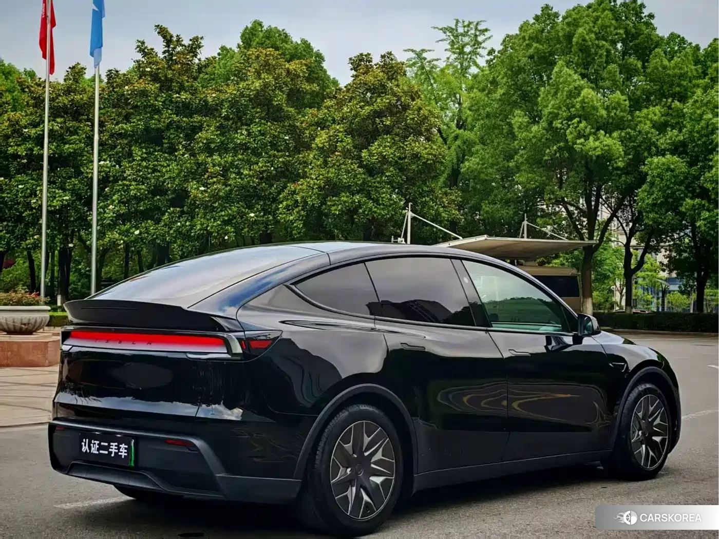 Tesla Model Y L 2026 Черный из Китая, фото 4