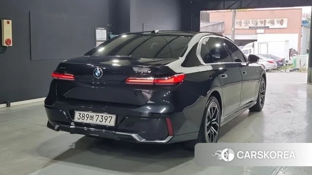 BMW 7 Series (G70) id 4488263 из Кореи 12