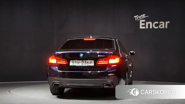 BMW 5 Series (G30) id 3434841 из Кореи 12