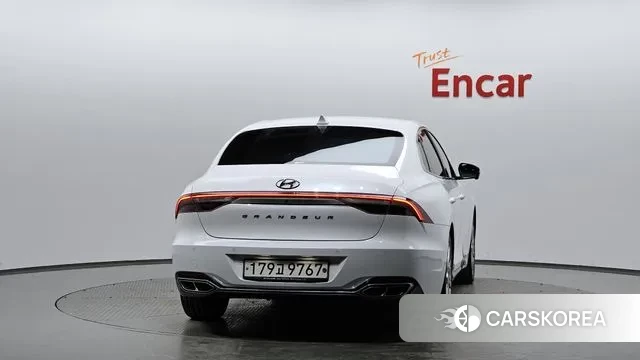 Hyundai The New Grandeur IG Hybrid id 3044922 из Кореи 14