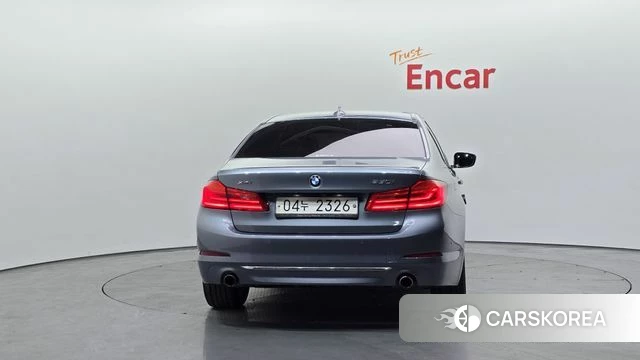 BMW 5 Series (G30) id 3867097 из Кореи 14